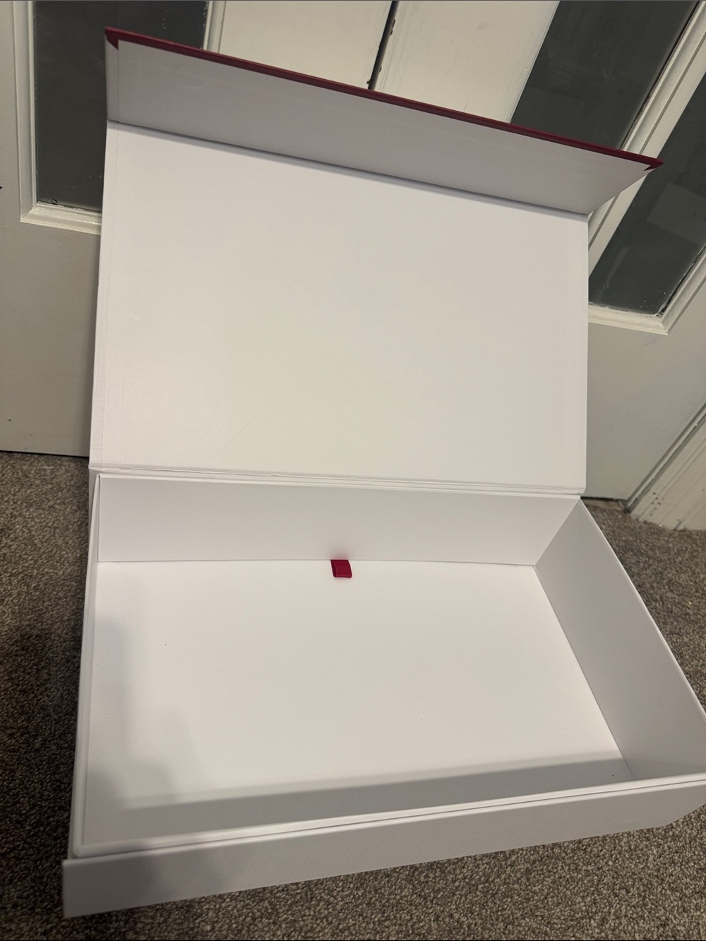 8.5 x 14 Hammitt White Gift Boxes with Gold Logo - Picture 3 of 3